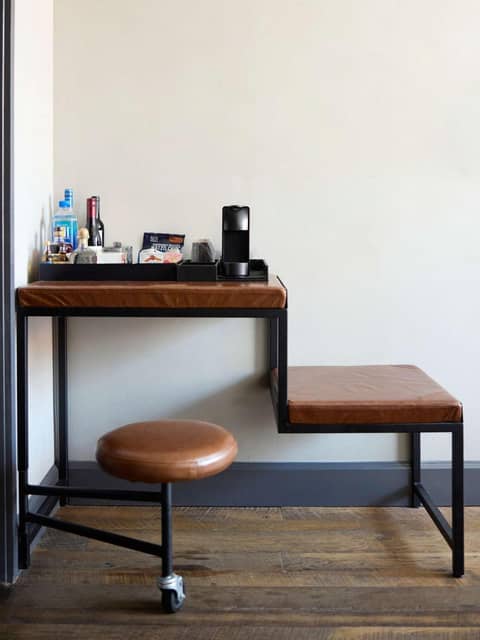 Arlo Williamsburg — hotel room