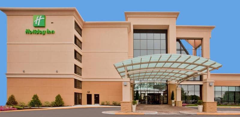 Holiday Inn Virginia Beach - Norfolk by IHG — building