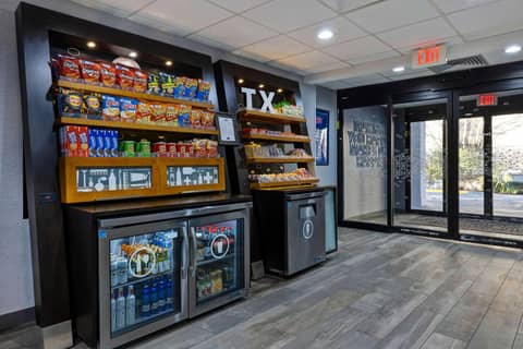 Hampton Inn San Antonio Downtown — photo 9