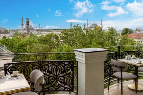 Rast Hotel Sultanahmet — balance & terrace
