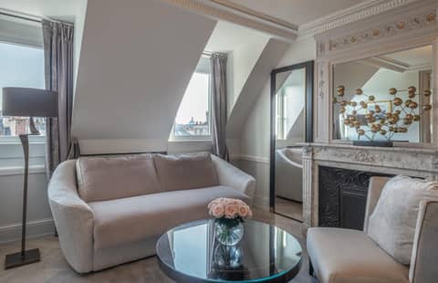 Hôtel Elysia by Inwood Hotels — hotel room