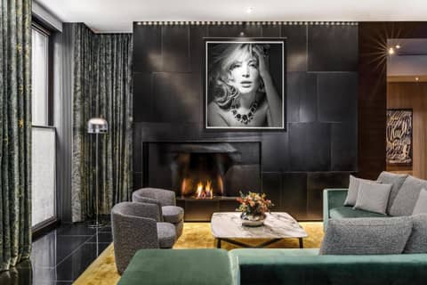 Bvlgari Hotel London — hotel room