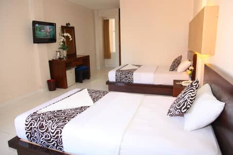 Bakung Sari Resort — hotel room