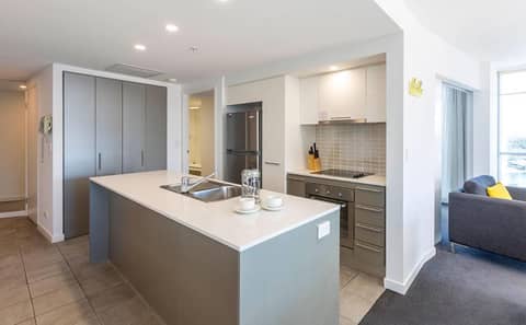 Artique Surfers Paradise - Official — kitchen