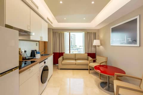 Radisson Blu Hotel Doha — hotel room