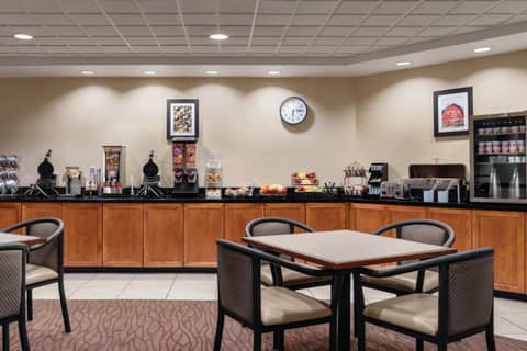 Wingate by Wyndham Louisville East — photo 8