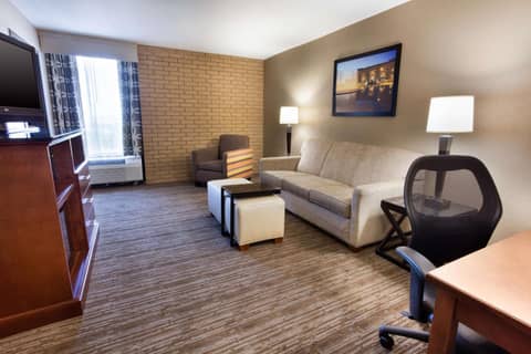 Drury Inn & Suites Kansas City Airport — photo 8