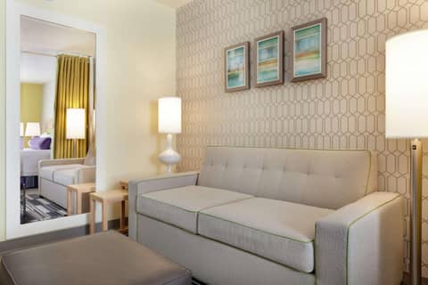 Home2 Suites by Hilton Salt Lake City-East — photo 8
