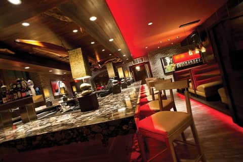 Bohemian Hotel Savannah Riverfront, Autograph Collection — dining
