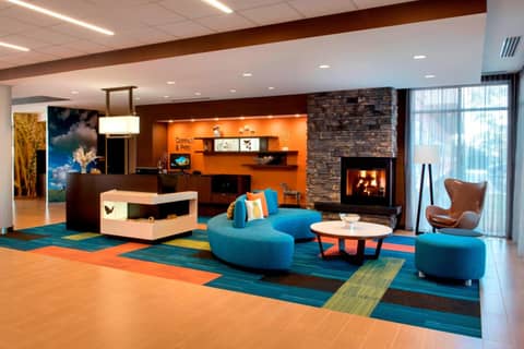 Fairfield Inn & Suites by Marriott Buffalo Amherst/University — recepcion & lobby
