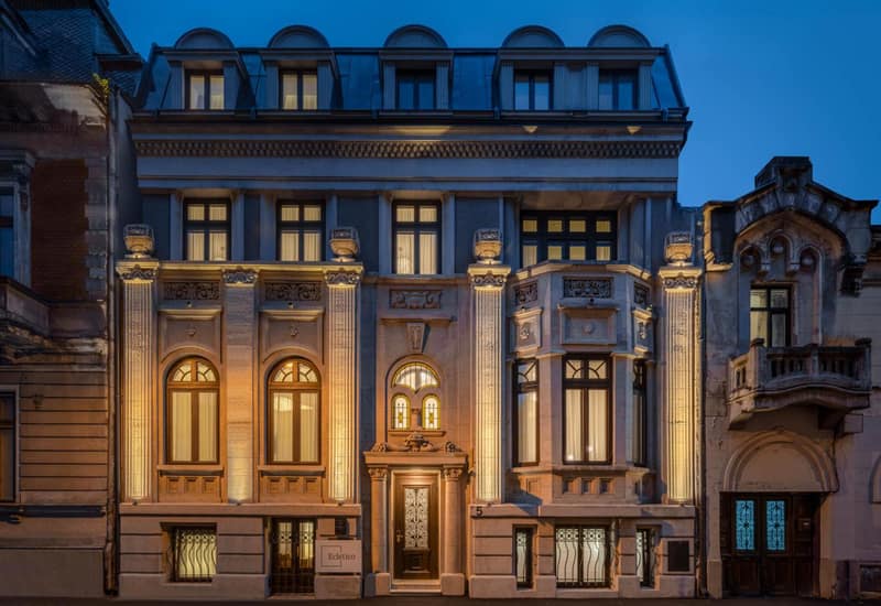 Ecletico Villa — building