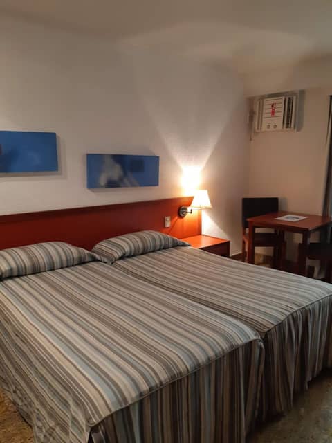 Oceano Copacabana Hotel — hotel room