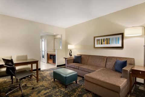 Embassy Suites by Hilton Denver Downtown Convention Center — photo 8