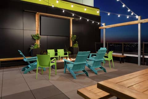 Home2 Suites By Hilton Minneapolis University Area — photo 2