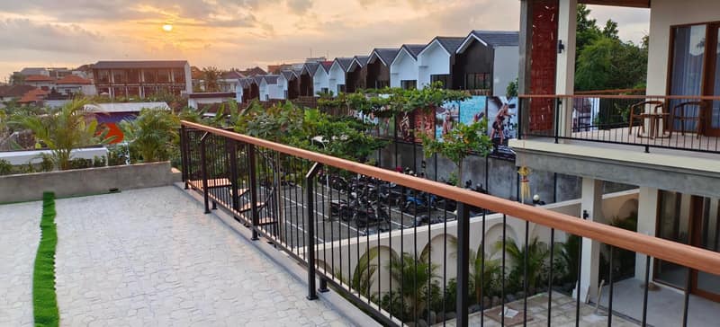 FULLMOON CANGGU Nelayan — balance & terrace