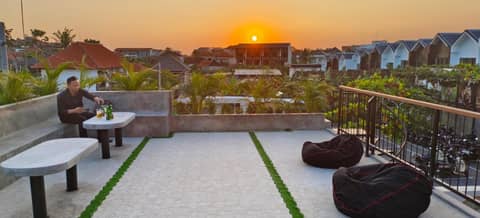 FULLMOON CANGGU Nelayan — roof