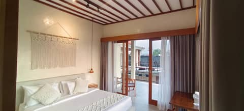 FULLMOON CANGGU Nelayan — hotel room