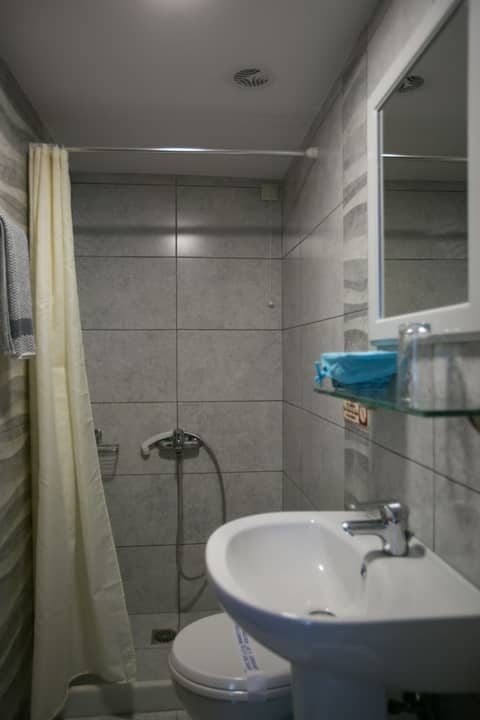 City Life Port Hotel — bathroom
