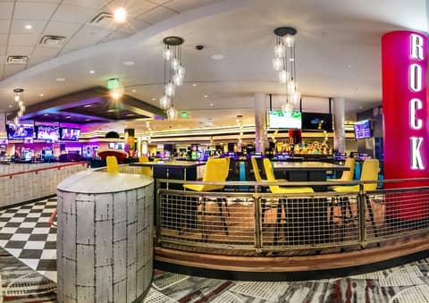 Hollywood Casino at Greektown — photo 6