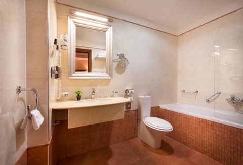 Best Western Premier Hotel Astoria — photo 2