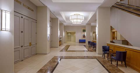 DoubleTree by Hilton Hotel Houston Greenway Plaza — photo 3