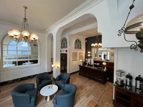 The Andrews Hotel — photo 6