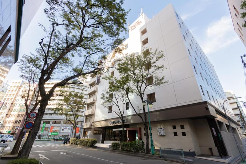 Toyo Hotel — building