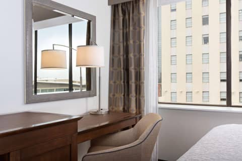 Hampton Inn & Suites Dallas Downtown — photo 7