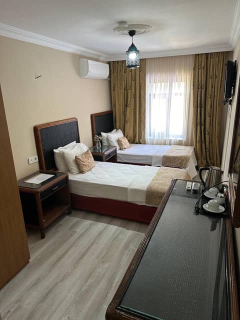 Loost Town Inn Hotel — photo 7