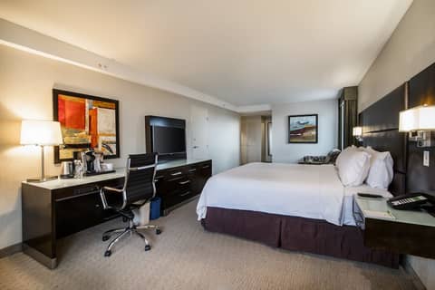 Holiday Inn Vancouver Centre by IHG — photo 9