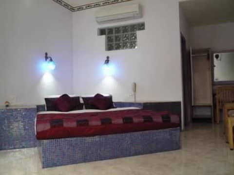 Ray Of Maya Retreat and Resorts — hotel room