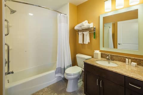 TownePlace Suites Jacksonville Butler Boulevard — bathroom