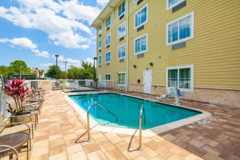 TownePlace Suites Jacksonville Butler Boulevard — recepcion & lobby