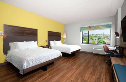 Tru By Hilton Baltimore Harbor East — photo 8