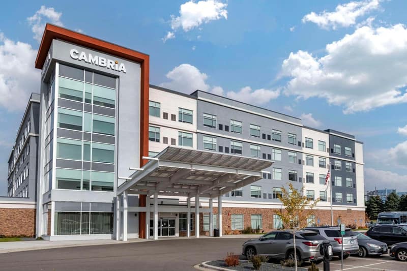Cambria Hotel Bloomington Mall of America Minneapolis Airport — building