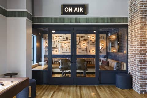 Moxy Charleston Downtown — photo 4