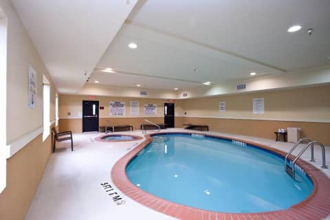 Comfort Inn & Suites Dallas Medical-Market Center — photo 7