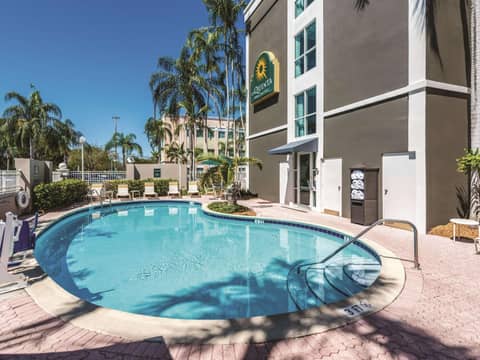 La Quinta by Wyndham Plantation at SW 6th St — photo 5