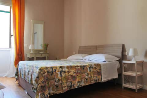 Vesuviane 'E Belle 'Mbriane B&B — hotel room