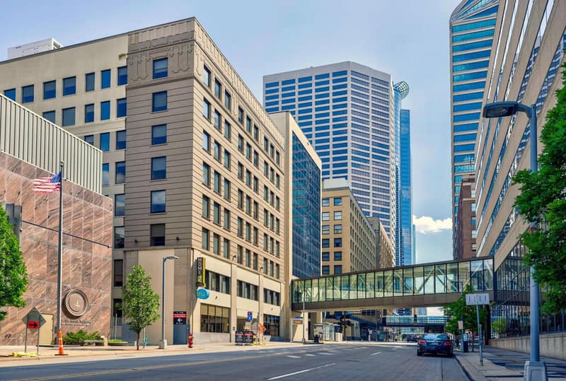 Tru By Hilton Minneapolis Downtown — building