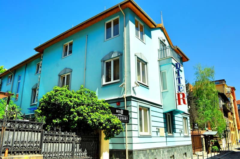 DITER Family Hotel — building