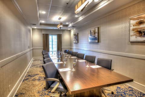 Doubletree Suites by Hilton at The Battery Atlanta — photo 2