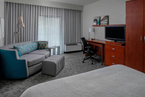 Courtyard by Marriott Jacksonville at the Mayo Clinic Campus/Beaches — photo 8