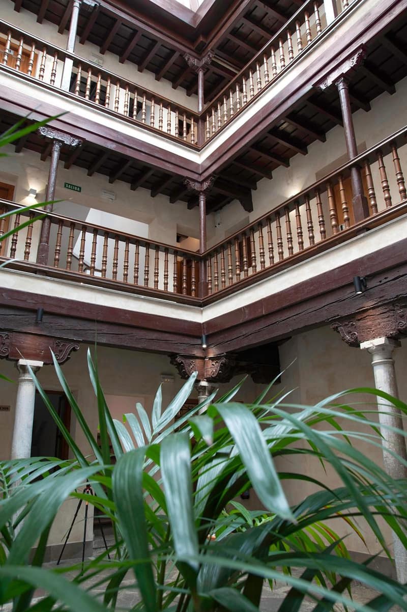 Hotel Mercader de Sedas by Maxi Hoteles — balance & terrace