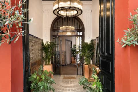 Honest Sevilla Hotel — photo 2