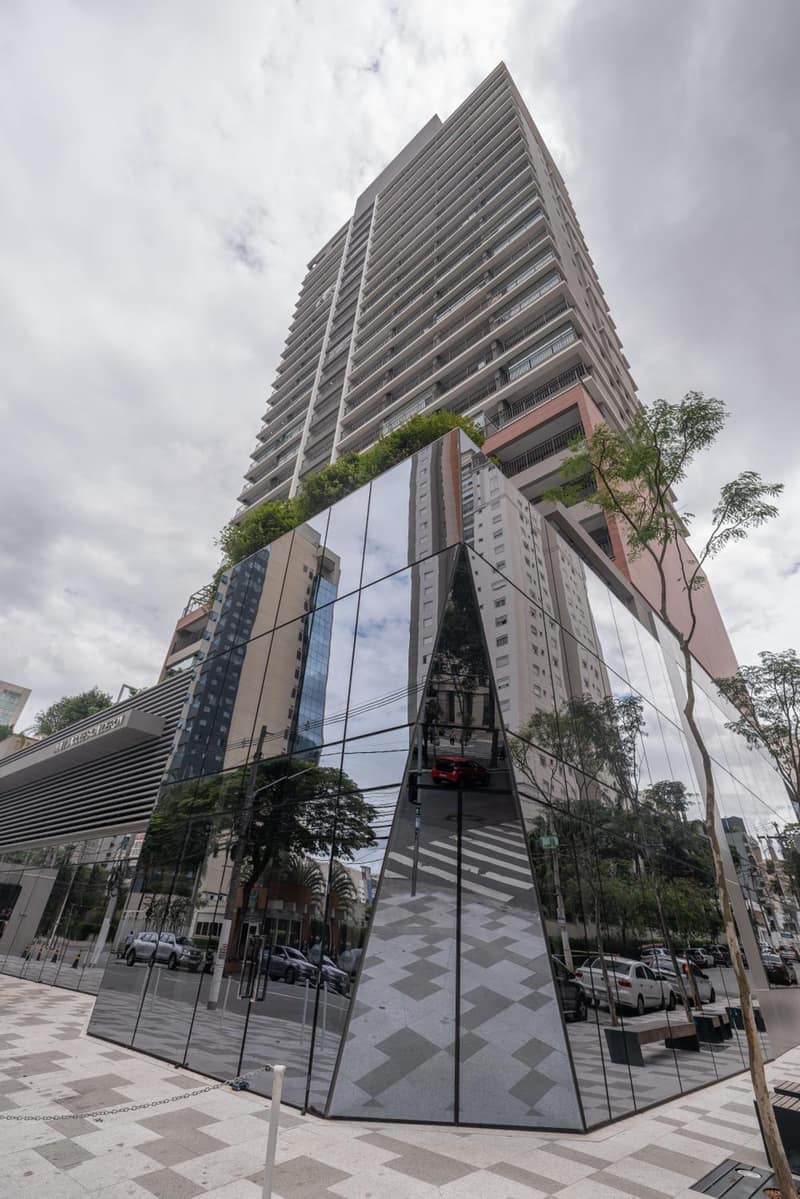 Charlie Vitrali Moema — building