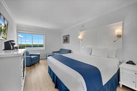 Bayfront Inn Fifth Avenue — photo 2