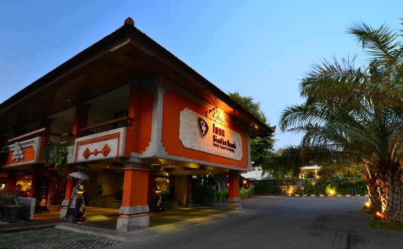 Inna Sindhu Beach Hotel & Resort — building