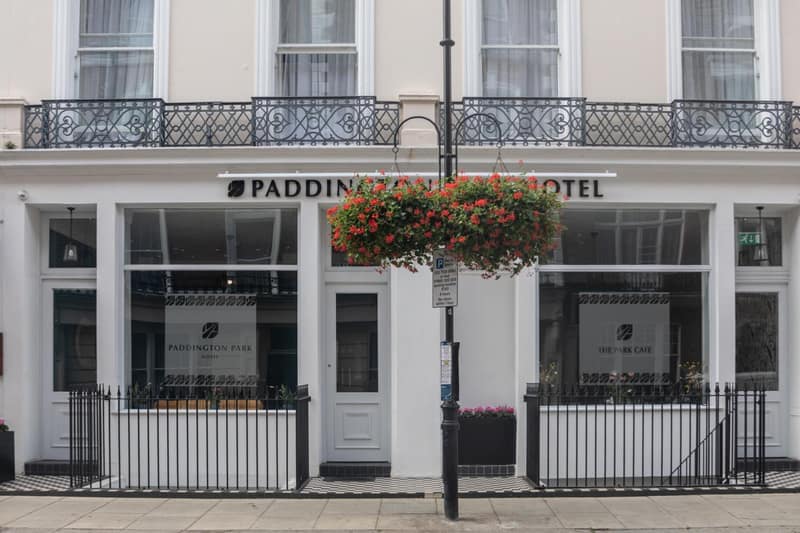 Paddington Park Hotel — building