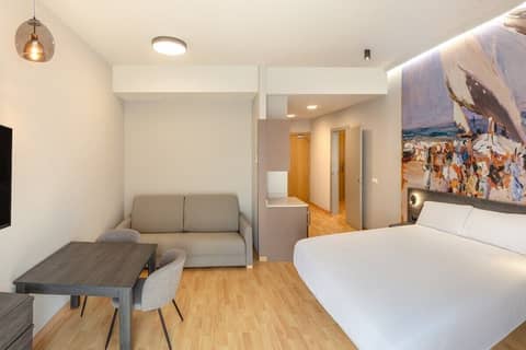 Palau Suites & Apartments — photo 4